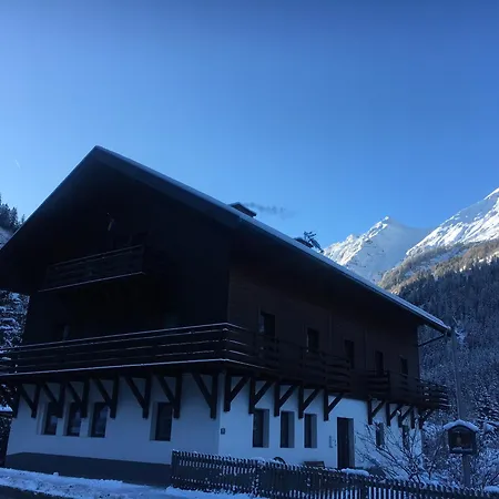 ゲストハウス Jaktman 3*